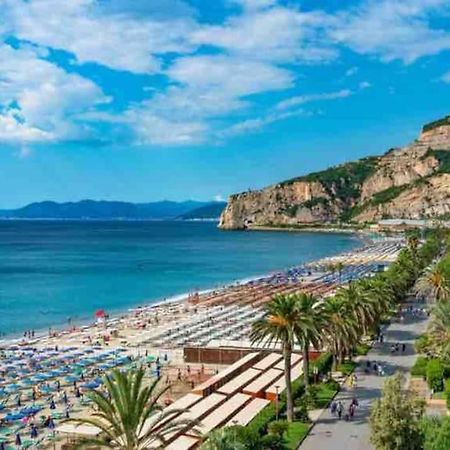 Appartamento In Centro Storico Finale Ligure Ngoại thất bức ảnh